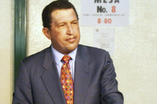 Chávez remporte l'élection présidentielle