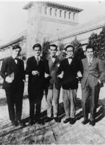 Un siglo de historia: Miguel Hernández, Gran Vía, Residencia de estudiantes y República Portuguesa