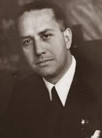 Italiens Udenrigsminister Galeazzo Ciano mødte en sur Adolf Hitler, på grund af den italienske invasion af Grækenland