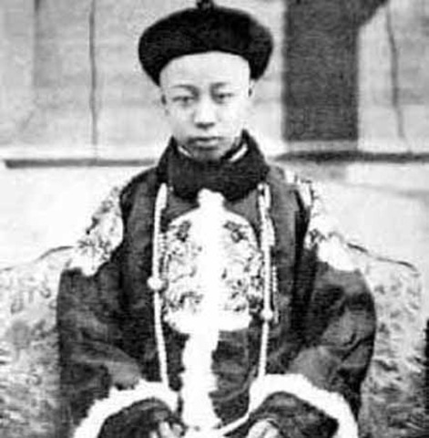 Last Chinese Emperor Gone