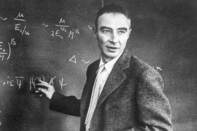 J. Robert Oppenheimer takes over Manhattan Project