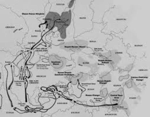 Jiang Jieshi defeats Mao's communists and the communists flee in 'the Long March'