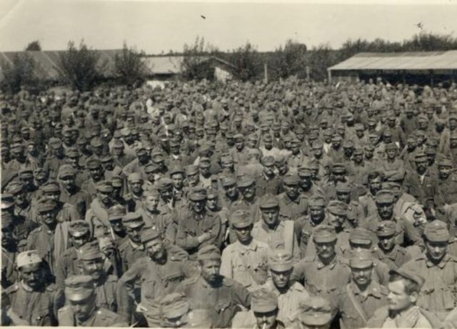 Austria-Hungary declares war on Russia.