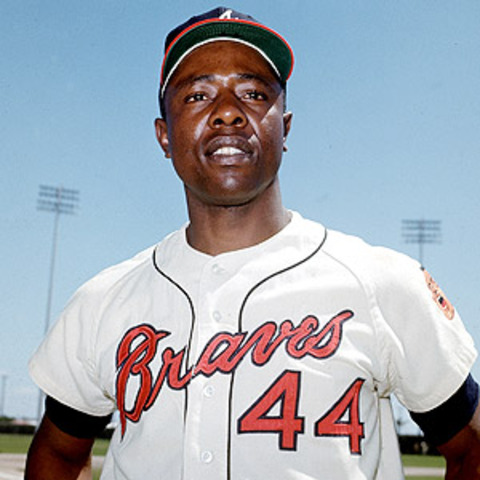 Henry Aaron breaks Babe's record
