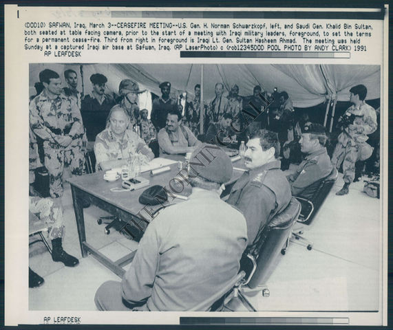 Iraq accepts the terms of a ceasefire