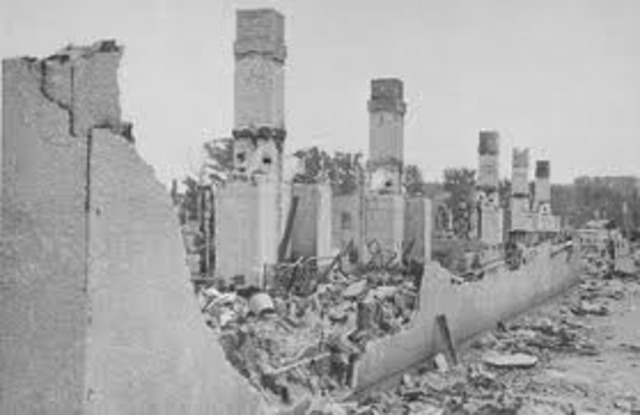 The Nazis order all of the ghettos in Poland and the Soviet Union destroyed.