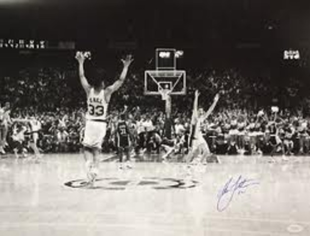 Laettner's Buzzer Beater over UConn
