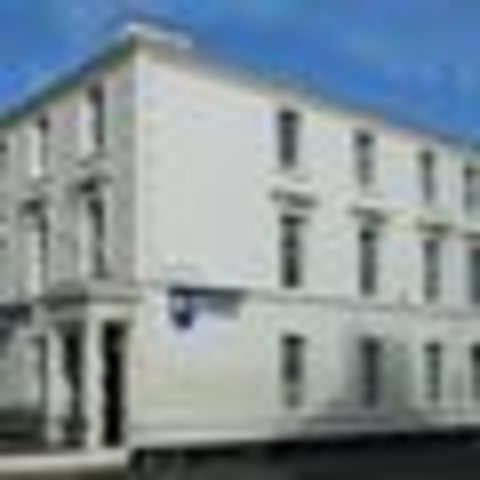 Creación de Universidad a distancia