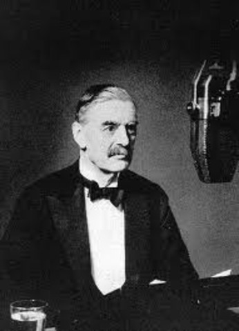 Chamberlain becomes prime minister