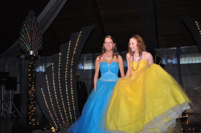 Yo llevaba un bonito vestido para el baile