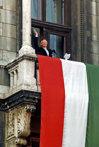 Köztársaság kikiáltása