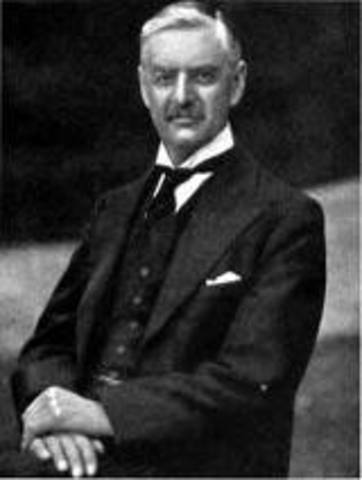 Neville Chamberlain becomes Prime Minister