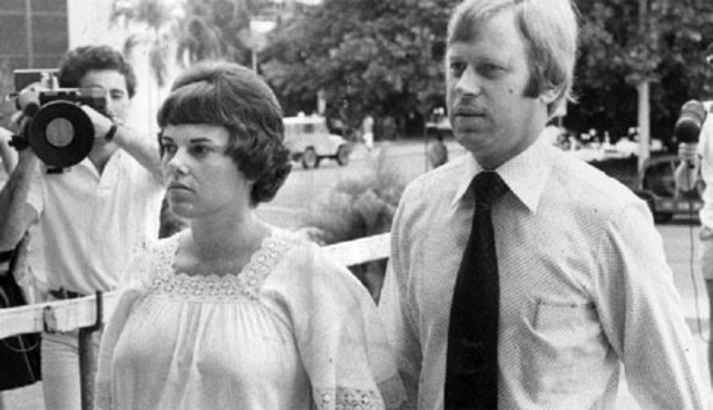 Mr & Mrs Chamberlain give police statements