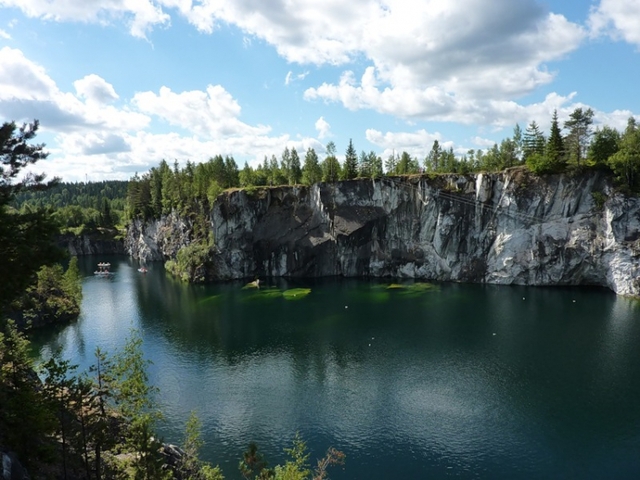 1804 г. академик Севергин дал первое научное описание ломок на русском языке (Севергин В. «Обозрение Российской Финляндии … во время путешествия в 1804»