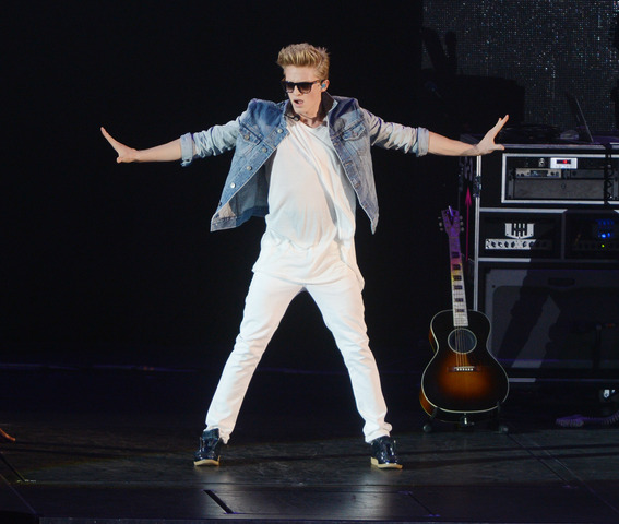 Collapses onstage in London, England