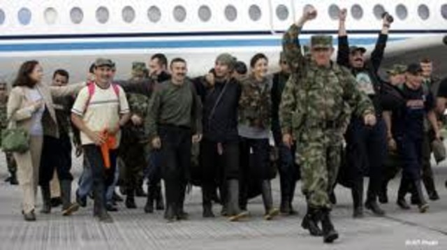 Columbia rescues Hostages from Rebels