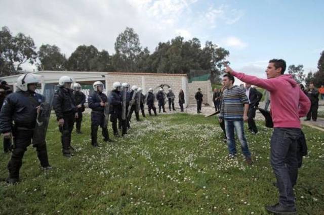Ένταση στο Μεσολόγγι σε διαμαρτυρία για το σχέδιο «Αθηνά»