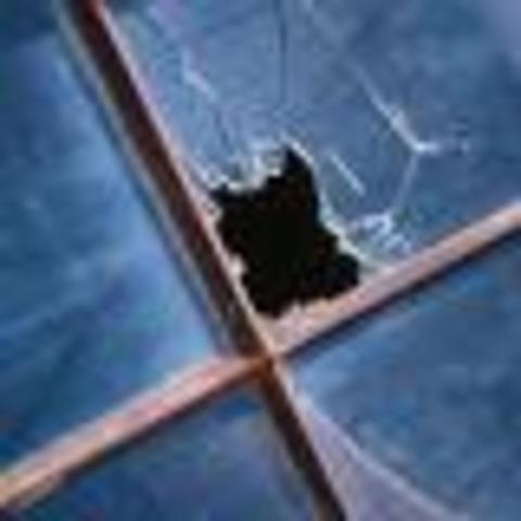 в Черноморском районе школьники забросали камнями мечеть