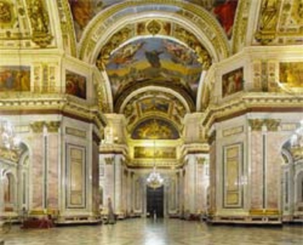 Каменное убранство