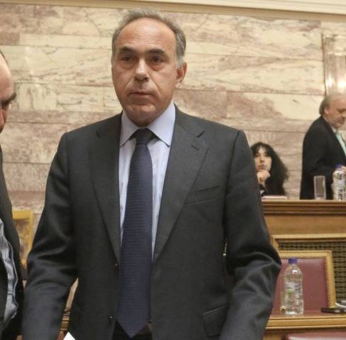 «Αθηνά» βαλλόμενη τεχνάσματα κατεργάζεται