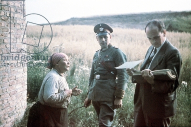 German gypsies deported to Auschwitz