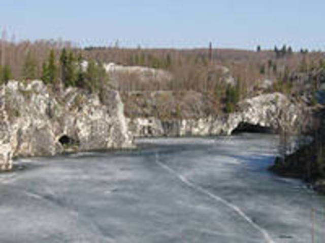 Мраморные ломки взяты в аренду В.В. Савельевым