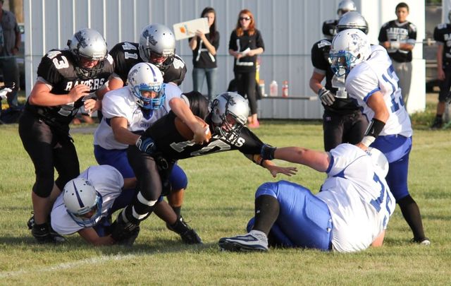 Ganó nuestro primer partido de fútbol para hacer nuestra carrera hacia los playoffs.