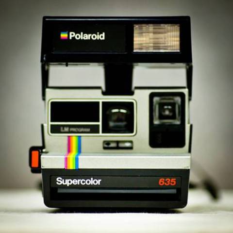 Primera càmera instantanea