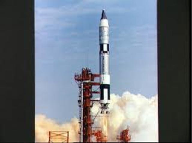 Gemini 3 lift off