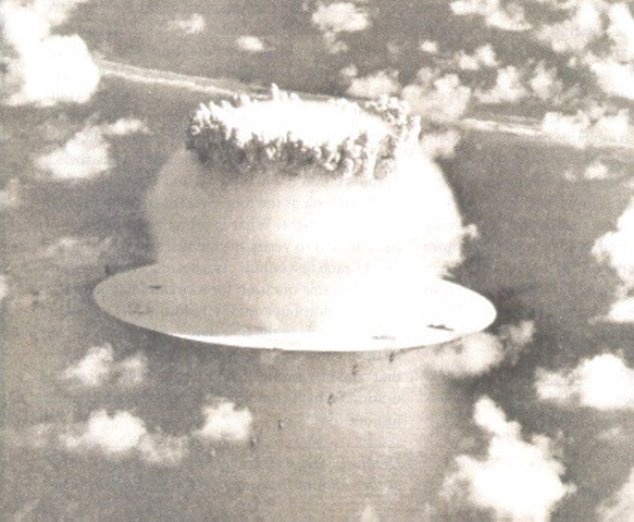 US sets off their first Hydrogen bomb.