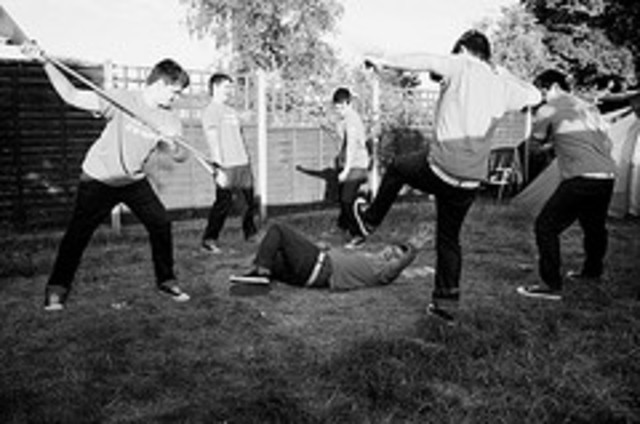 Santiago is beaten and all of his gold is stolen.