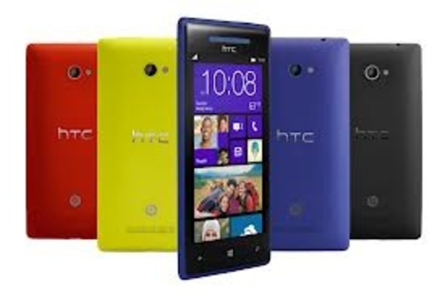 Microsoft launches Windows Phone 7