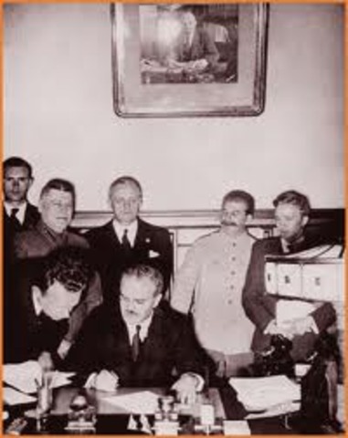 Ribbentrop/Molotov pact.