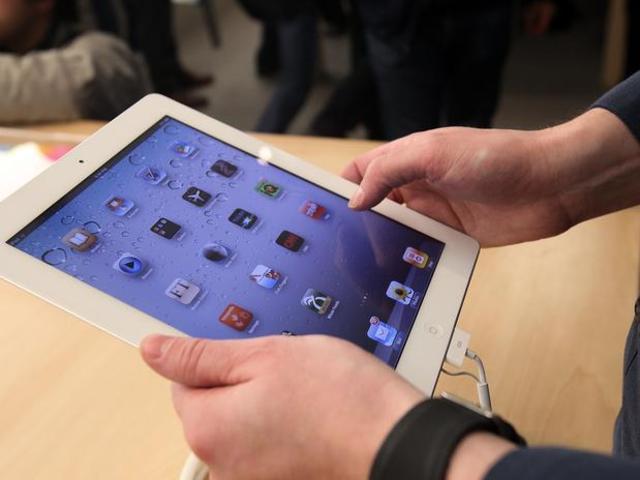 Tablets nas escolas públicas.