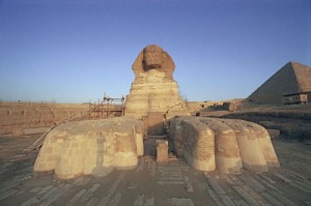Pyramids of Giza and the Sphinx finshed