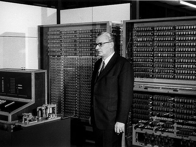 First freely programmable computer