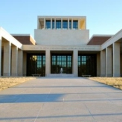 Timeline: Bringing History to SMU: Milestones in the George W. Bush Presidential Center