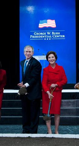 100 Letters Campaign launched for Bush family, presidential center
