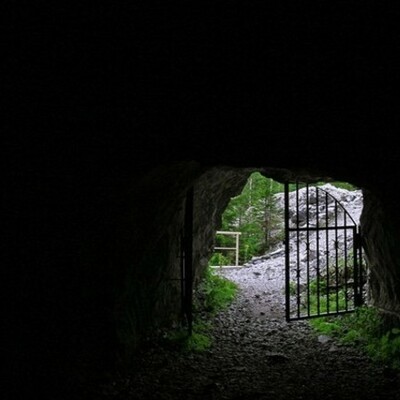 Timeline: Рускеальские мраморные каменоломни: прошлое и настоящее. Экспедиция Вернадского(июль 1886)