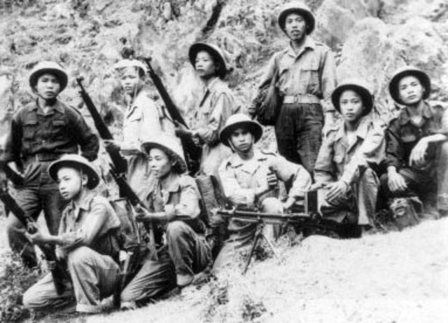 War starts between Viet Minh and France