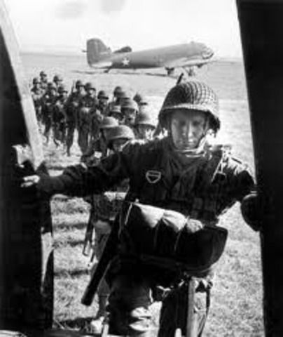 US and British troops land on Sicily