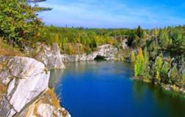 Мраморный каньон Горного парка Рускеала.