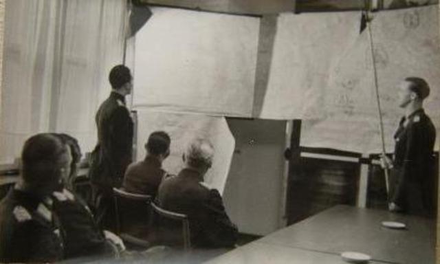 ESTUDIOS DURANTE LA SEGUNDA GUERRA MUNDIAL.