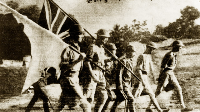 Singapore falls to Japanese