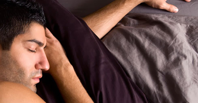 Felix geshlaf tief und fest.