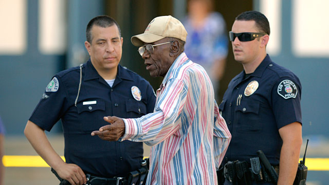 Feliix erlärt to den Beaten warum er ist im München.
