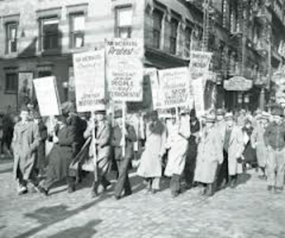 Several thousand Americans attend a pro-Nazi rally in Queens. New York.