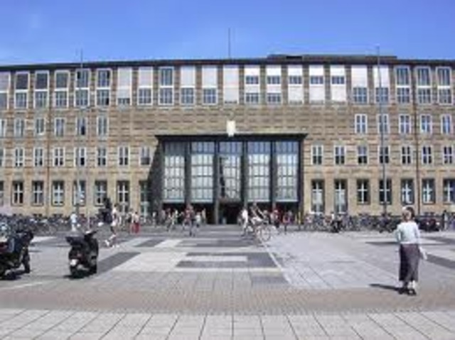 UNIVERSIDAD DE LA COLONIA