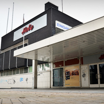 Timeline: Hertie Kamen: Von der Umbenennung bis zum Neuanfang