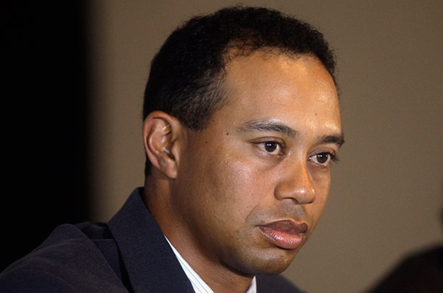 Woods issues a statement on his website saying he will take an indefinite hiatus from professional golf
